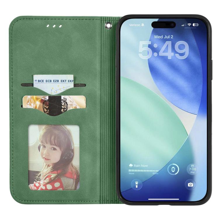 For iPhone 17 Pro Retro Skin Feel Magnetic Flip Leather Phone Case