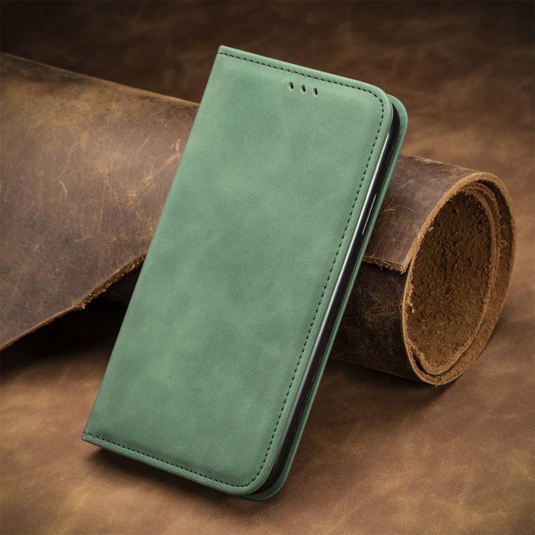 For iPhone 17 Pro Max Retro Skin Feel Magnetic Flip Leather Phone Case