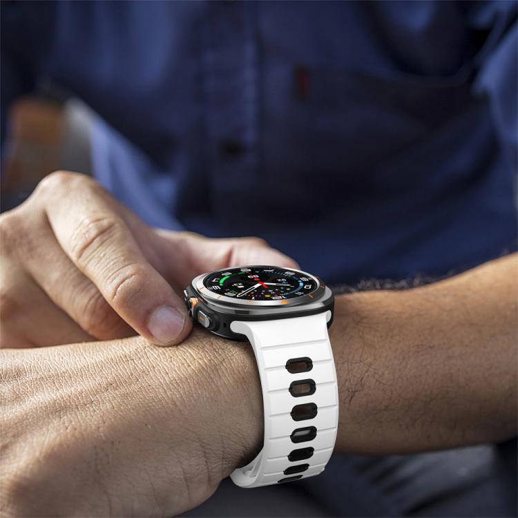 For Samsung Galaxy Watch Ultra 47mm / Ultra 2025 Horizontal Stripes Reverse Buckle Silicone Watch Band