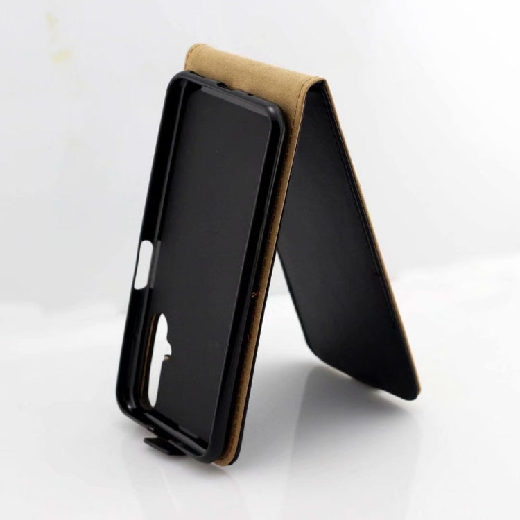 Business Style Vertical Flip TPU Leather Case with Card Slot for Huawei Honor 20(black)