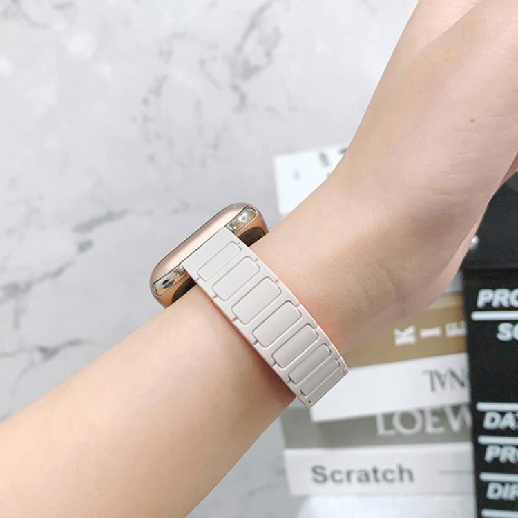 For Apple Watch 46mm / 49mm / 45mm / 44mm Tri-beads I-shaped Slim Magnetic Silicone Watch Band