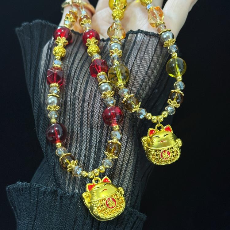 Lucky Cat Pendant Crystal Necklace
