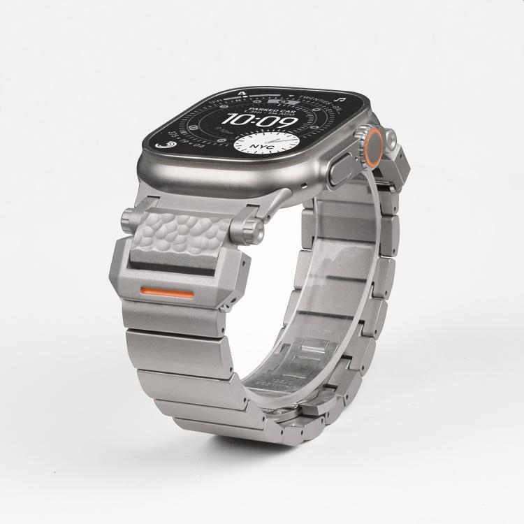 For Apple Watch 46mm / 49mm / 45mm / 44mm Hammer Pattern Butterfly Buckle Stainless Steel Head One Bead Titanium Alloy Watch Band