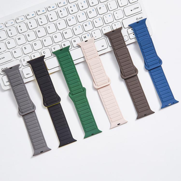 For Apple Watch 42mm / 41mm / 40mm / 38mm Stitched Loop Magnetic Silicone Watch Band