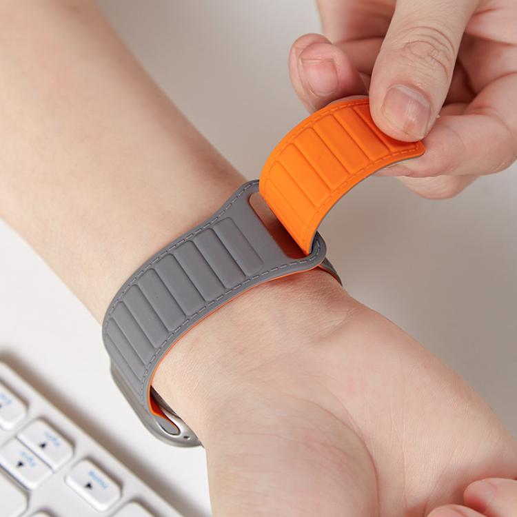 For Apple Watch 46mm / 49mm / 45mm / 44mm Stitched Loop Magnetic Silicone Watch Band