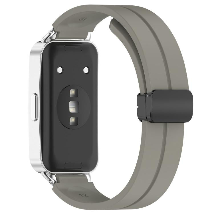 For Huawei Band 11 / Band 11 Pro Folding Magnetic Black Clasp Solid Color Silicone Watch Band