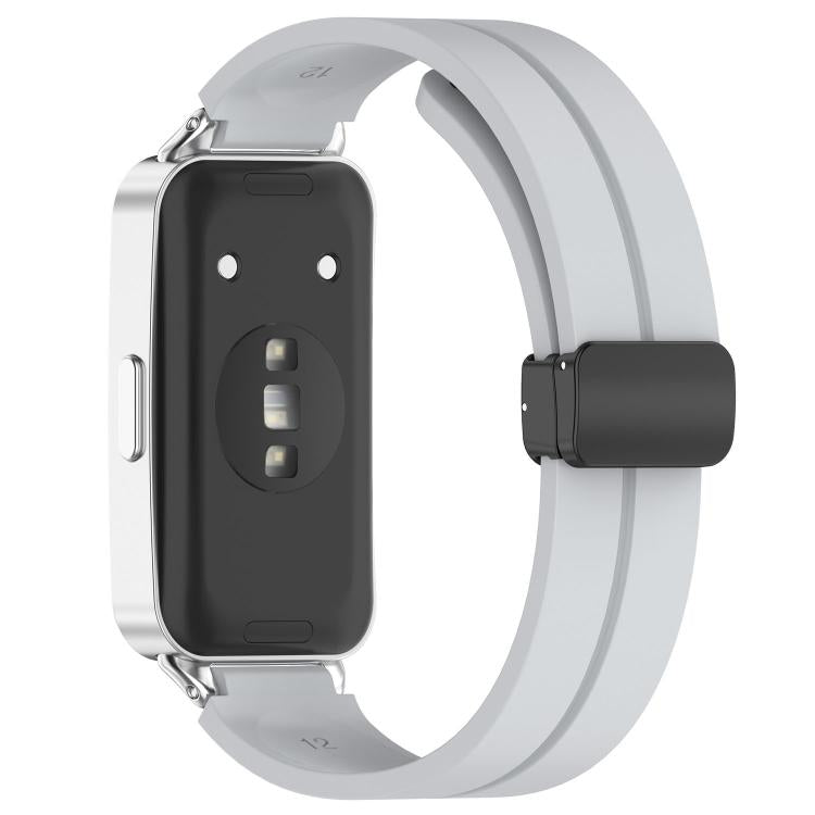 For Huawei Band 11 / Band 11 Pro Folding Magnetic Black Clasp Solid Color Silicone Watch Band
