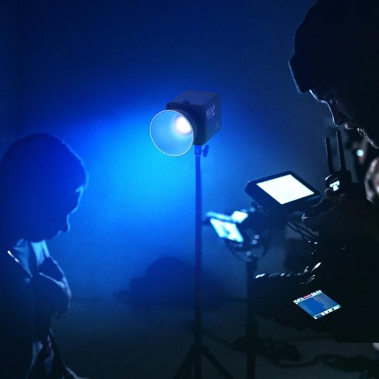 VLOGLITE P100RGB 2700K-6500K Rechargeable Studio Lighting Wireless Photography 100W COB Lamp