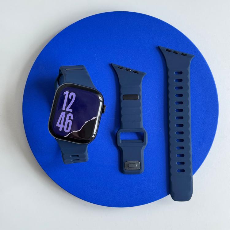 For Apple Watch 46mm / 49mm / 45mm / 44mm Irregular Twill Reverse Nail Buckle Silicone Watch Band