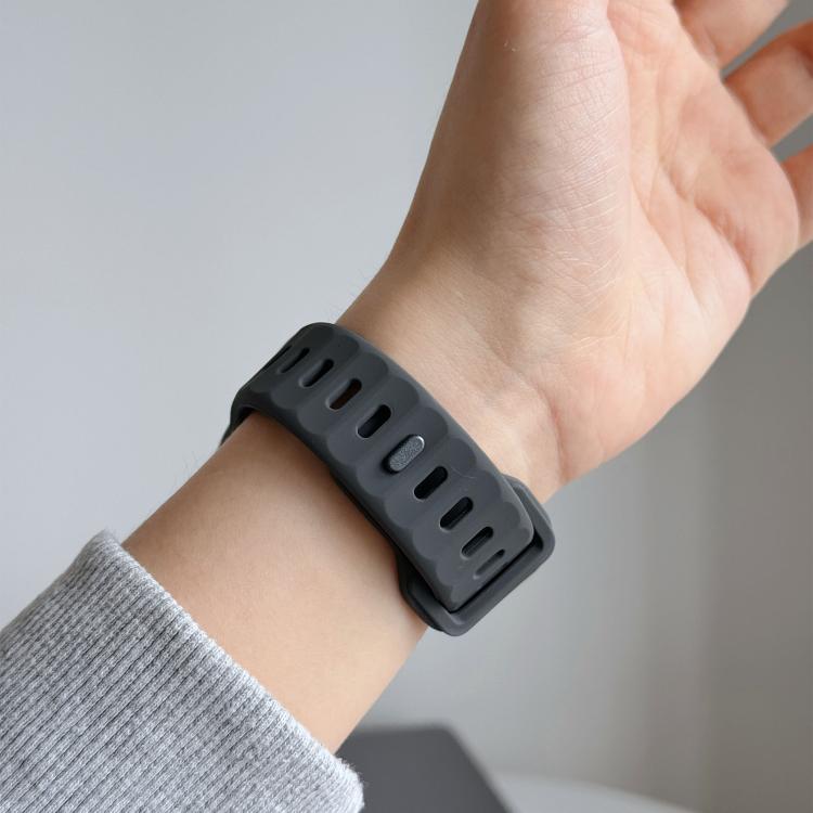 For Apple Watch 42mm / 41mm / 40mm / 38mm Irregular Twill Reverse Nail Buckle Silicone Watch Band
