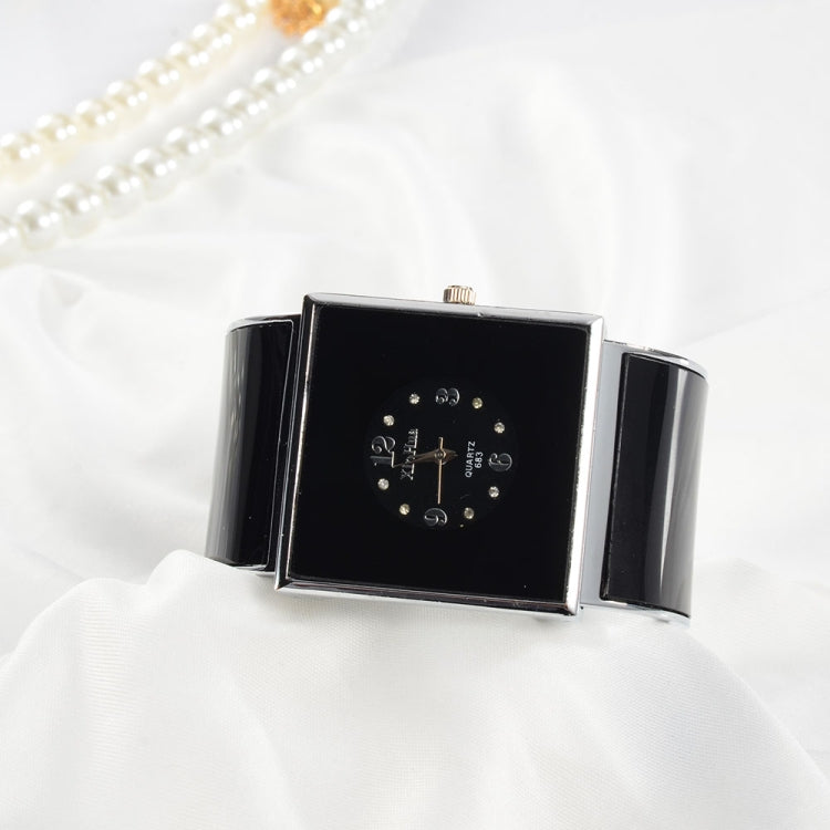 Square Large Dial Bracelet Quartz Watch for Women