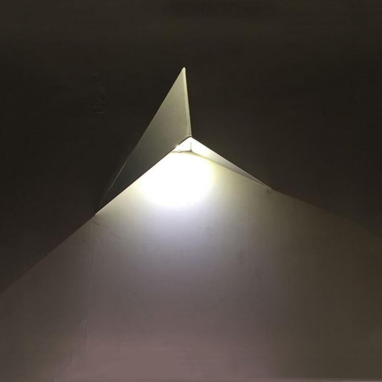 Creative Triangle Wall Lamp Bedroom Bedside Living Room Aisle Staircase Background Light, Color Temperature: White Light