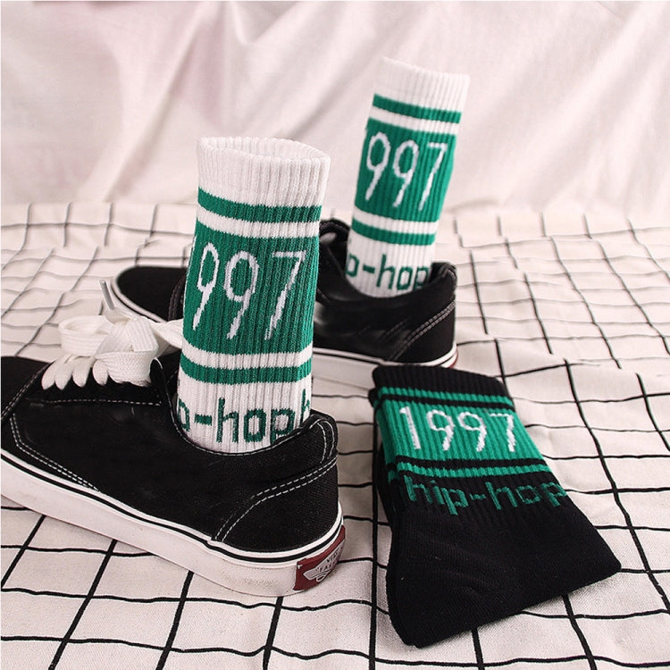 3 Pairs Street Beat Retro Hip Hop Simple Tube Socks Sports Skateboard Socks, Size:One Size