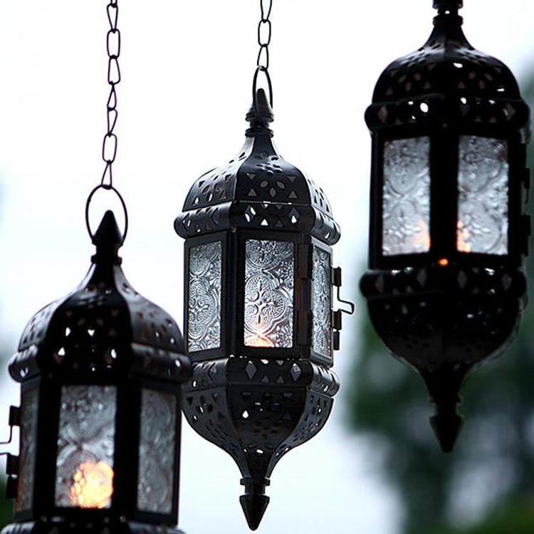 Retro Creative Wrought Iron Candle Holder Garden Hanging Hanging Wind Lamp Romantic Wedding Decorations