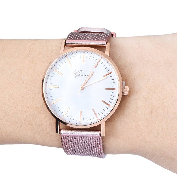 Quartz Silicone Wristband Watch for Women