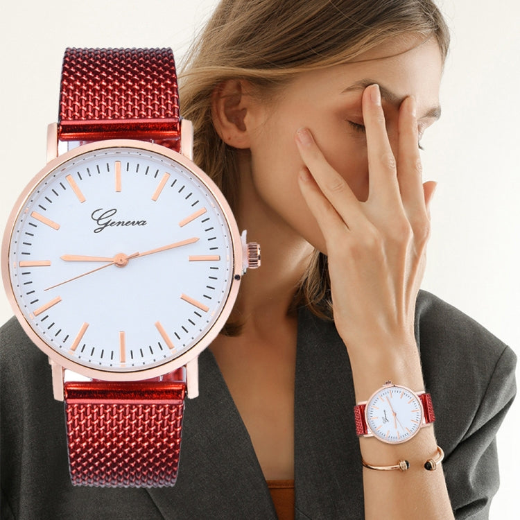 Quartz Silicone Wristband Watch for Women