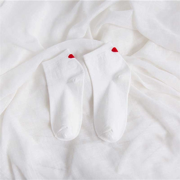 5 Pairs Embroidered heart shape cotton lady cotton socks stack socks(White)