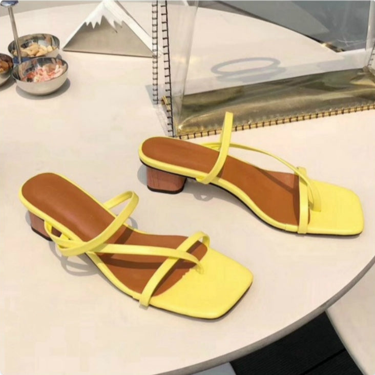 Summer Women Slipper Low Heel  Slides Female Peep Toe Square Heel Sandal Vacation Flip Flops, Size:36(Yellow)