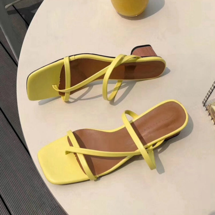 Summer Women Slipper Low Heel  Slides Female Peep Toe Square Heel Sandal Vacation Flip Flops, Size:36(Yellow)