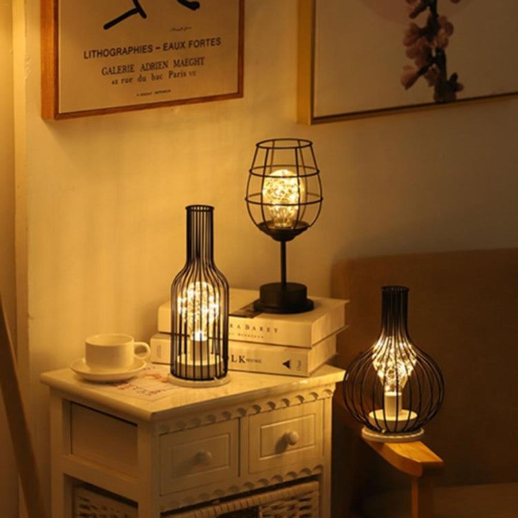 Retro Classic Iron Art LED Table Lamp Reading Lamp Night Light Bedroom Lamp Desk Lighting Home Decoration, Lampshade Style:Red Wine Glass