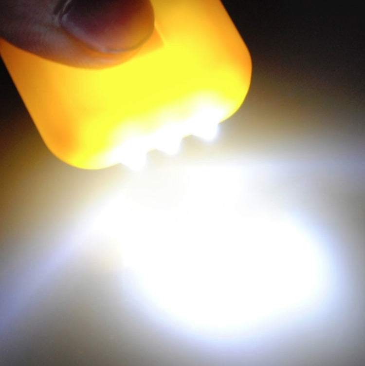 4 PCS Amorphous Silicon Solar LED Portable Keychain Three Lights Mini Flashlight, Random Color Delivery