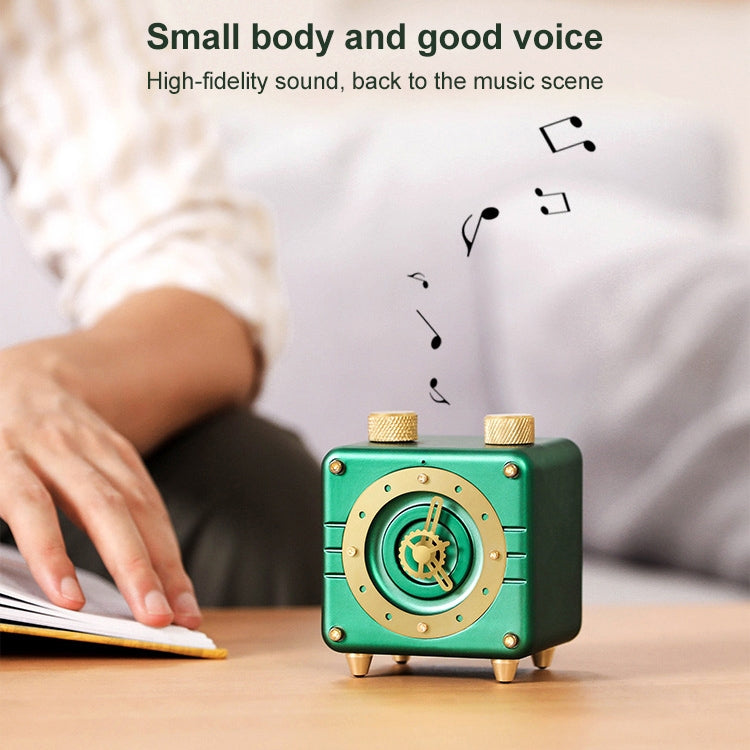 Retro Cat Bluetooth Speaker USB Mini Radio Classical Clock Speaker(green)