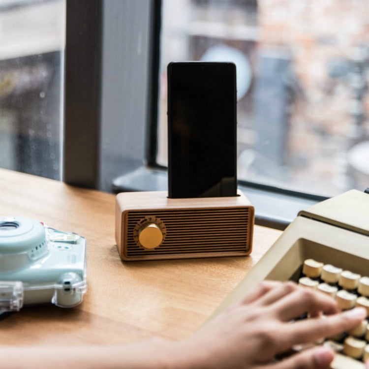 Retro Music Box Mobile Phone Holder Creative Loudspeaker, Style:Spirited Away