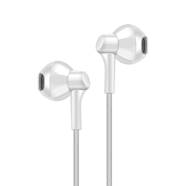 PTM P7 Stereo Wire-controlled Earphone with Microphone, Cable Length: 1.2m