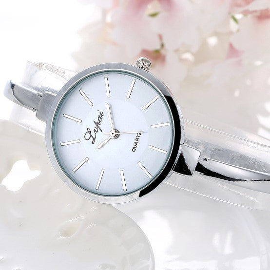 Lvpai P170 Simple Round Dial Alloy Compact Strap Quartz Watch for Women
