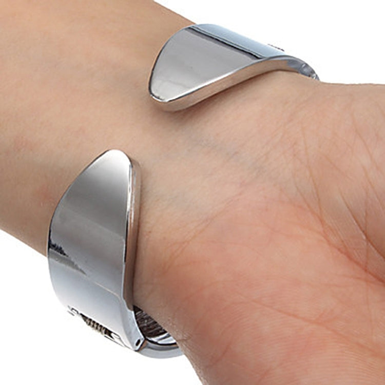 XinHua Women Diamond Mirror Surface Hollow Stainless Steel Bracelet Quartz Watch