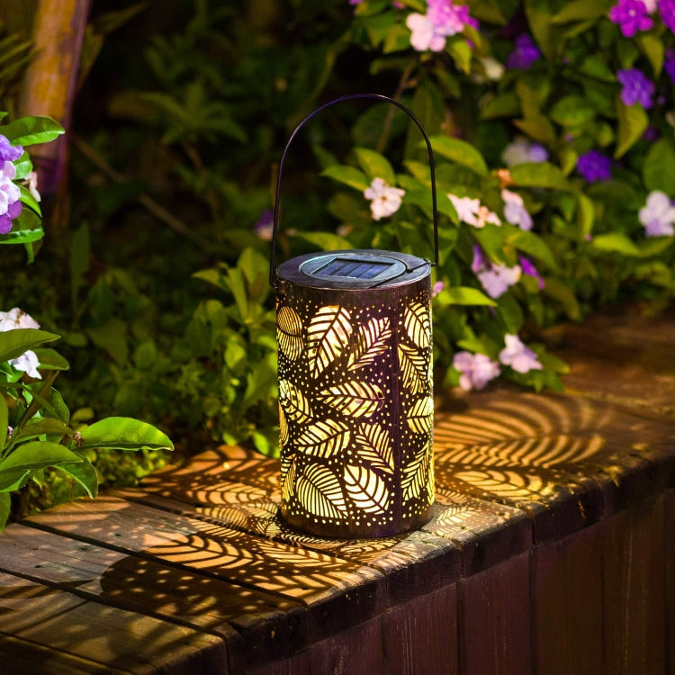 Outdoor Solar Wrought Iron Projection Lamp Hollow Wall Hanging Portable Garden Decorative Lamp, Style:Leaves