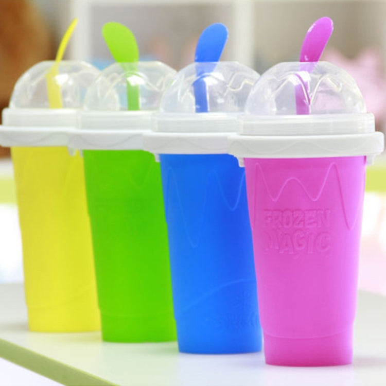 Quickly Refrigerate The Ice Cup Making Ice Cup And Quickly Make Smoothie Cup