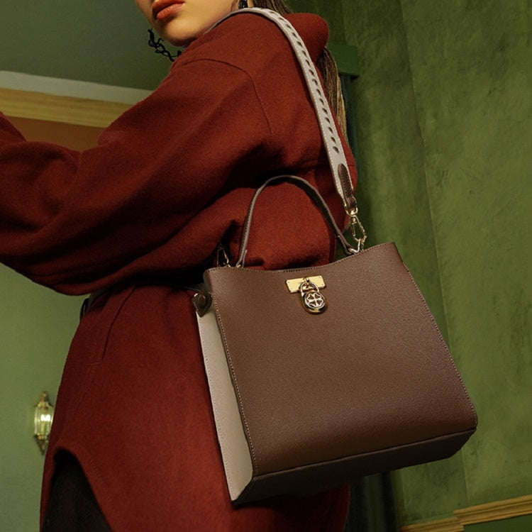 NUCELLE Ladies Autumn And Winter Single-Shoulder Bag Casual Messenger Bag Wide Shoulder Strap Square Bag