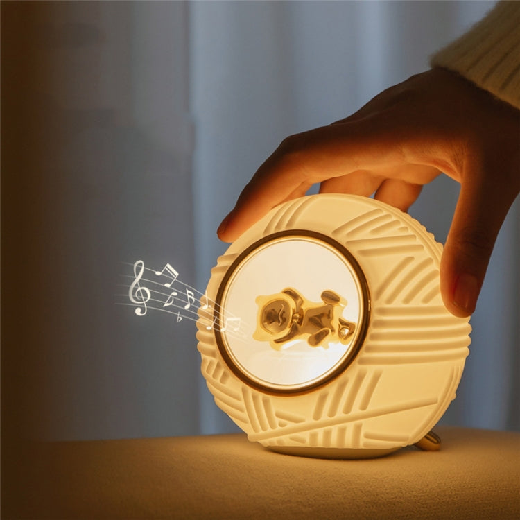 Silicone Night Light Cat Wool Ball Music Light USB Bedroom Bedside Lamp(White)