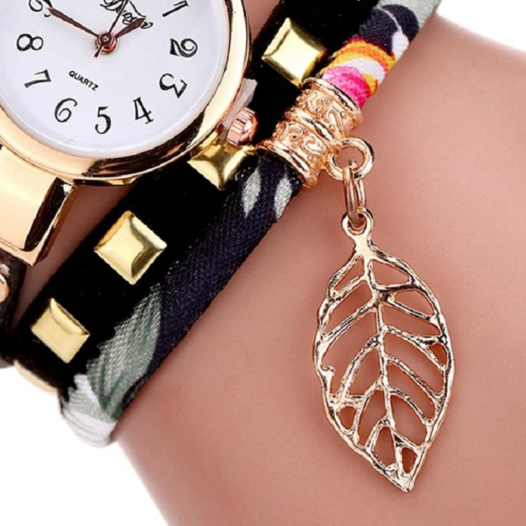 Ladies Quartz Bracelet Watch with Leaf Shape Pendant