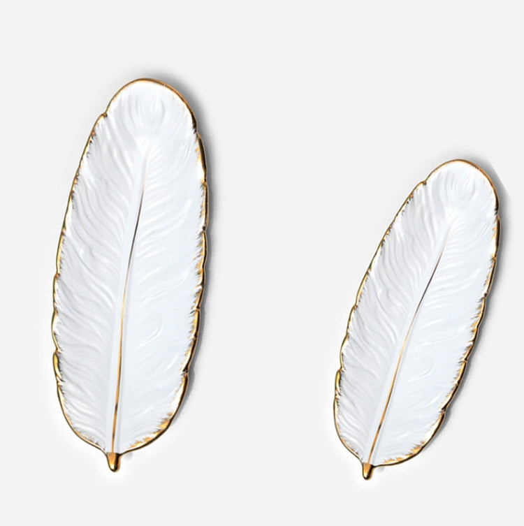 Phnom Penh Ceramic Dessert Plate Feather Plate Banana Leaf Fruit Dried Fruit Storage Tray, Size: Small (Matte White)