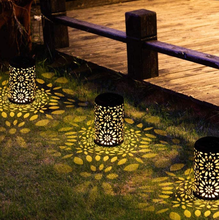 Outdoor Solar Hollow Iron Art Lamp Garden Decoration Portable Projection Lamp, Style: Chrysanthemum (Bronze)