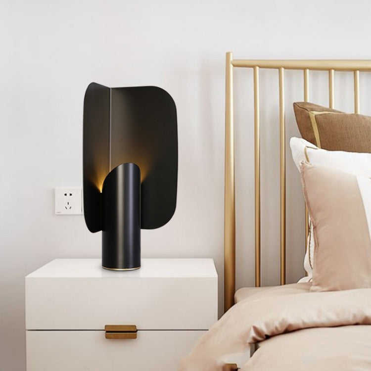 H400 Decorative Table Lamp Exhibition Hall Study Room Warm Bedroom Bedside Lamp, CN Plug