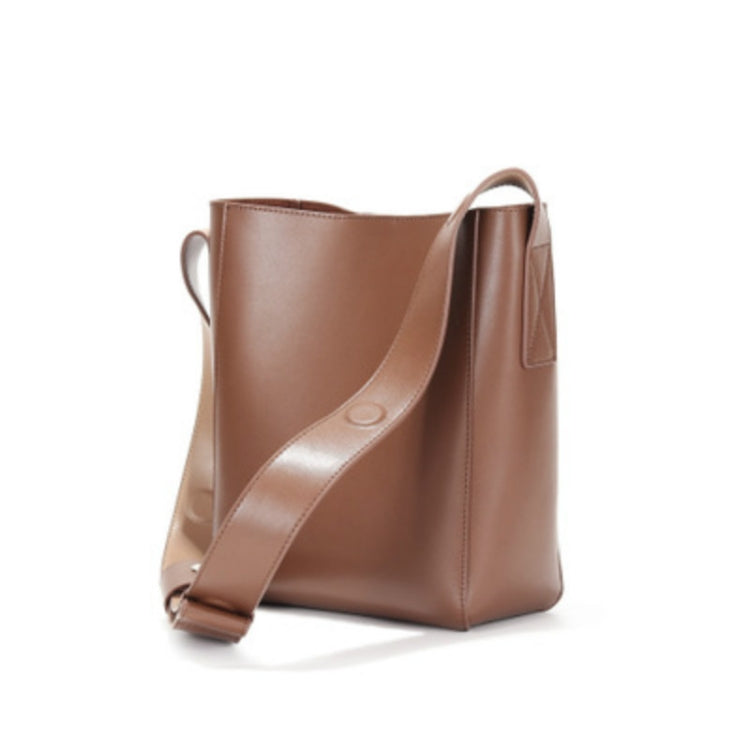 L8090 Bucket Bag Cowhide Shoulder Messenger Handbag For Ladies(Caramel Colour)