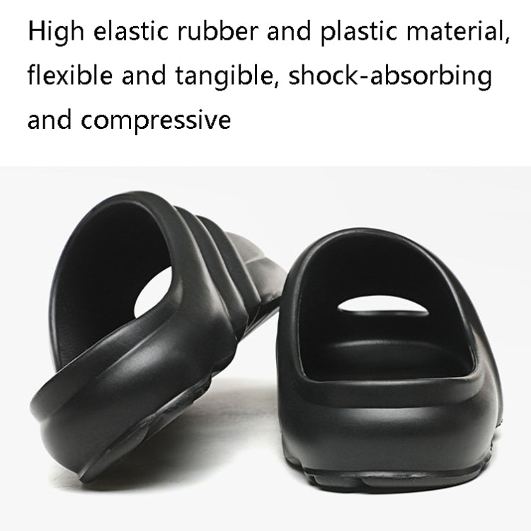 Large Size Summer Slippers Men Casual Hole Shoes, Size: 44