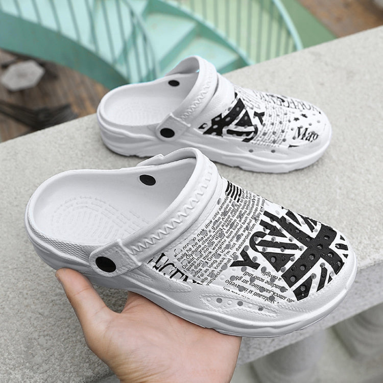 Spring Summer Casual Men Holes Shoes Light Breathable Outdoor Beach Sandals Slippers, Size: 44