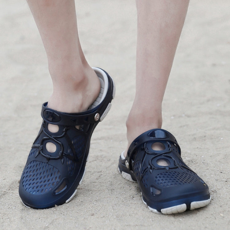 Summer Men Beach Shoes Slippers Casual Teen Trend Sandals, Size: 45