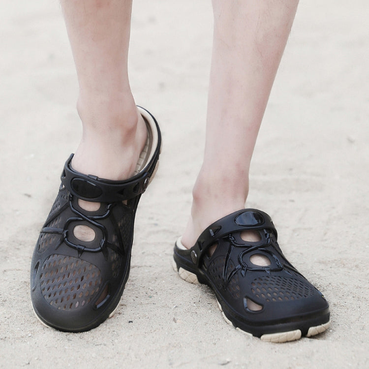 Summer Men Beach Shoes Slippers Casual Teen Trend Sandals, Size: 45
