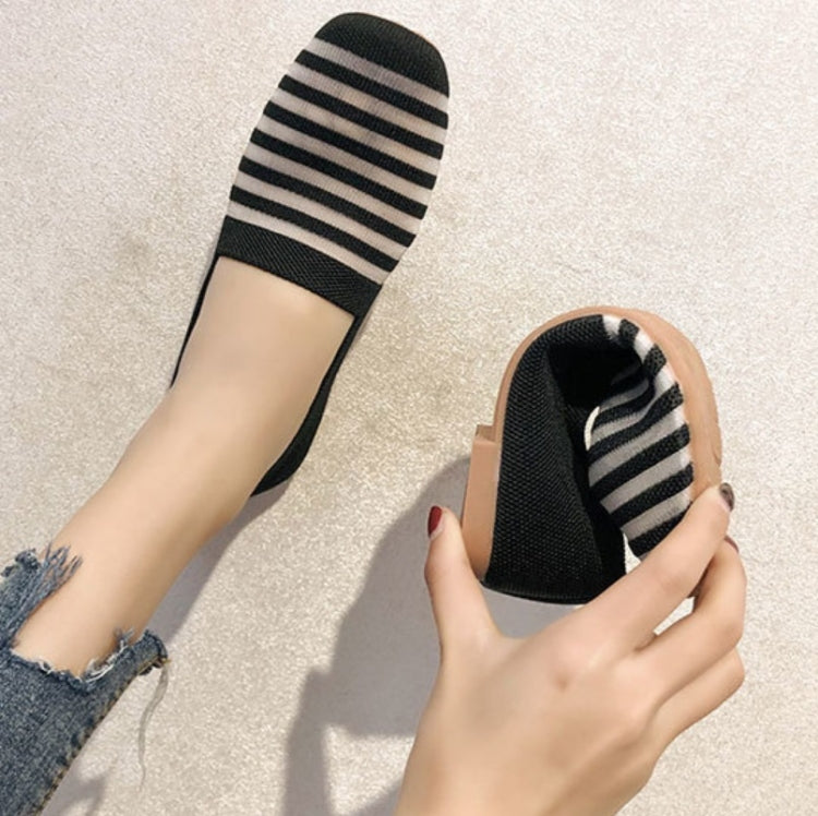 Women Square Toe Shallow Mouth Flat Beanie Shoes Soft Sole Comfortable Knitted Ballet Shoes, Size: 40