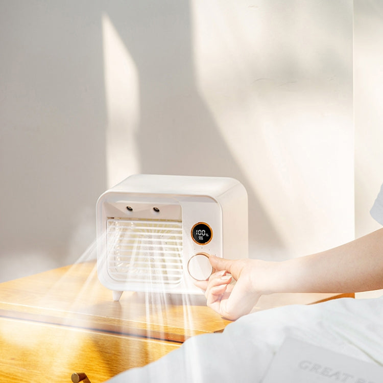 F853 Desktop Humidifying Spray Mini Air Conditioning Fan(white)