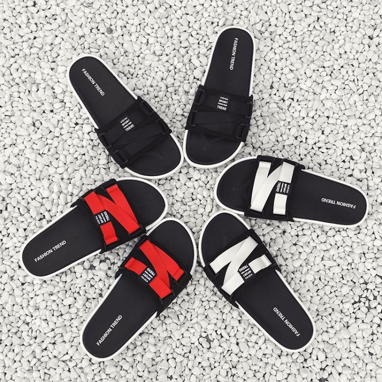 Men Fashion Outdoor Slippers Antiskid Soft Sole Beach Shoes, Size: 40-41(Black)