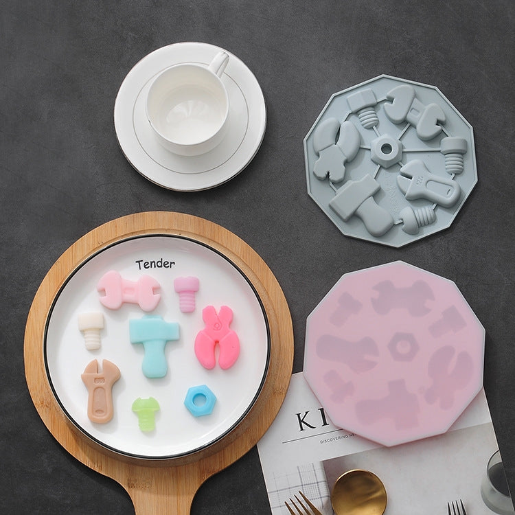 2 PCS Tool Shape Silicone Ice Tray With Lid Complementary Food Cake Box