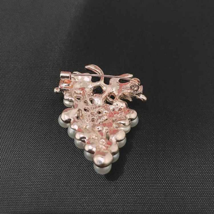 3 PCS Diamond Grape Brooches Wild Pearl Pin Female Clothes Jewelry(B07342)