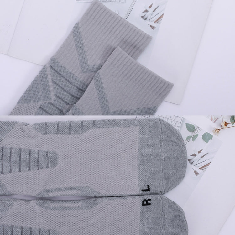 Men Basketball Socks Shock Absorption Mid-Tube Sports Socks, Size: Free Size