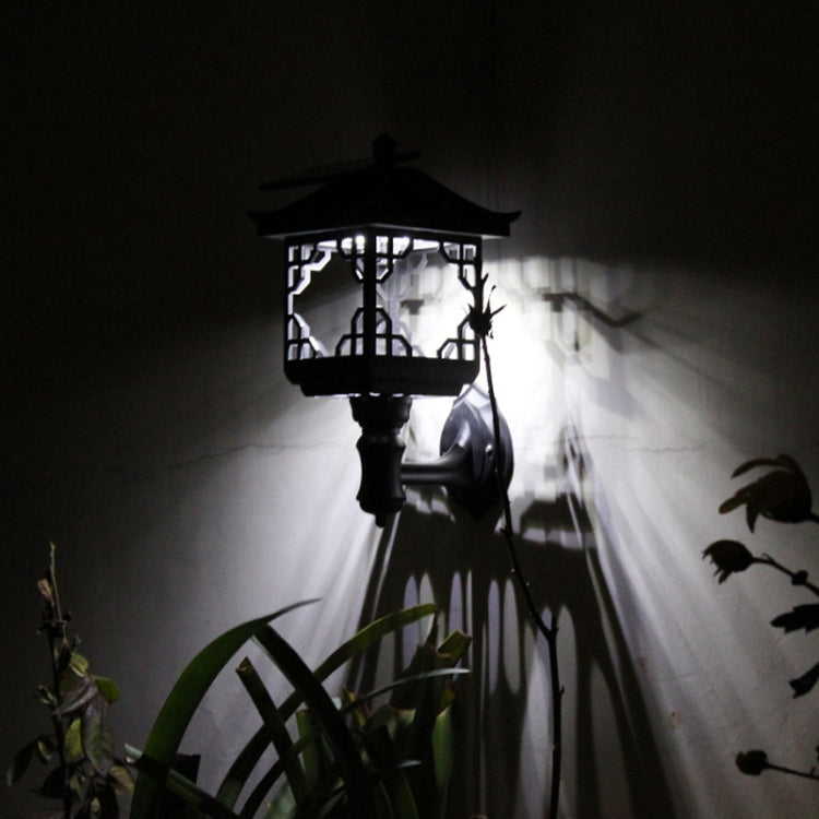 8 LED Solar Outdoor House Appearance Lawn Garden Decoration Light